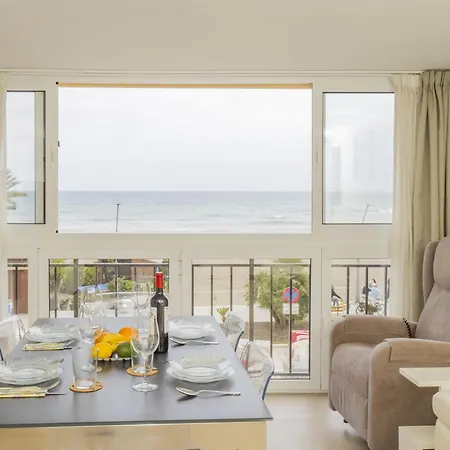 Cubo's Oceanview & Free Parking Estepona