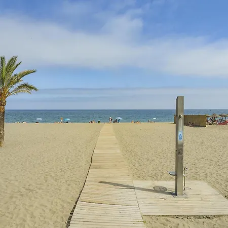 Cubo's Oceanview & Free Parking
